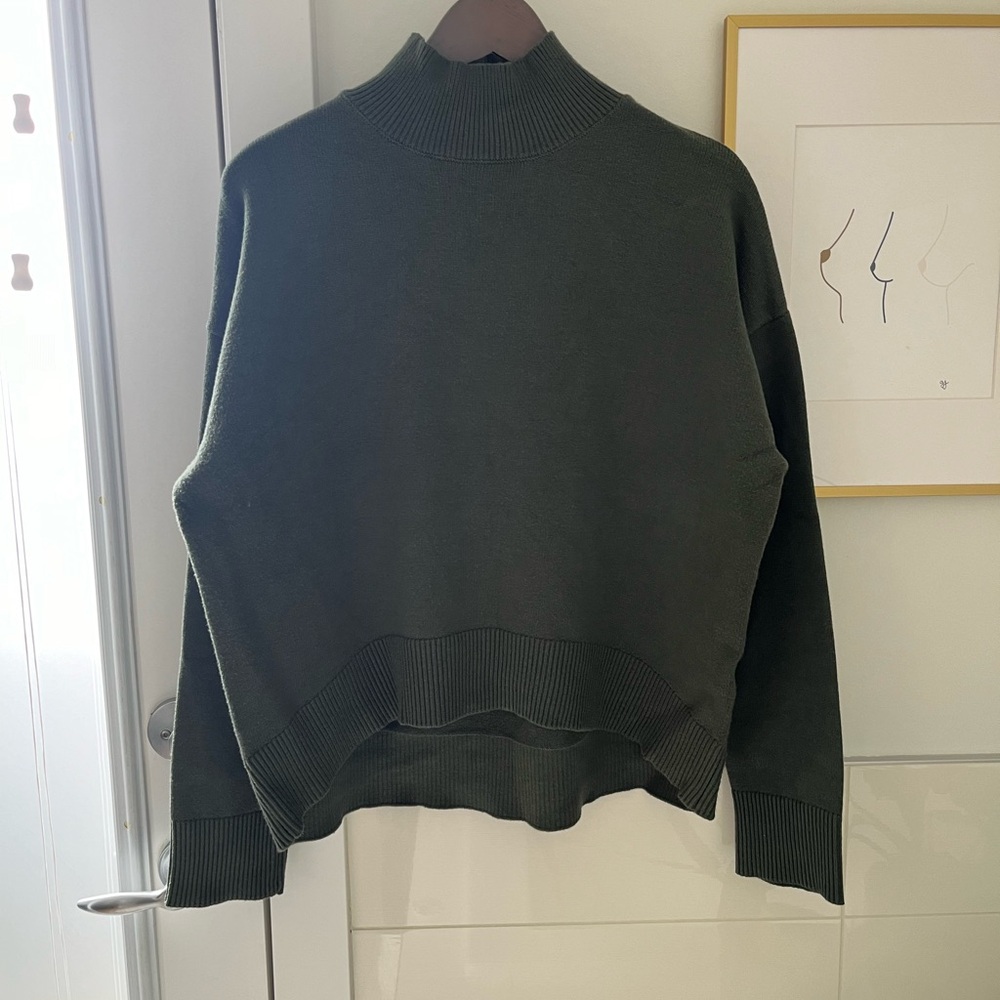 Oak + Fort Mockneck Sweater in green